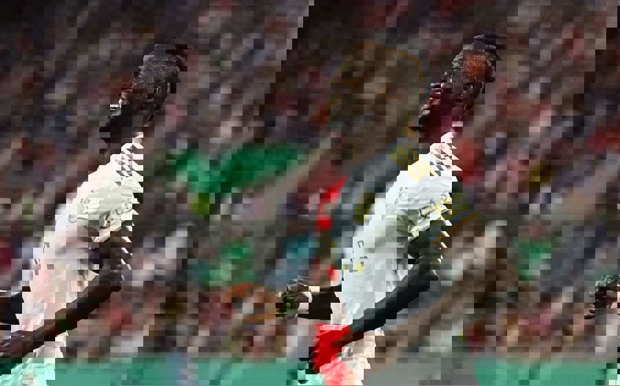 1740772