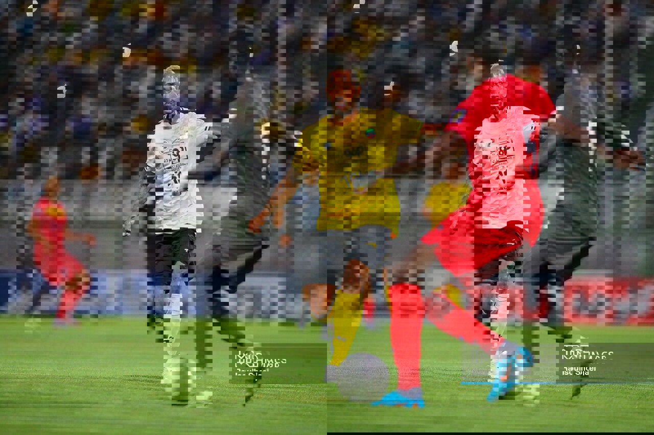 1740804