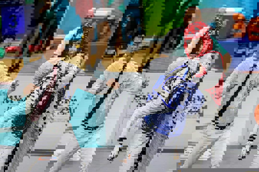 1741008