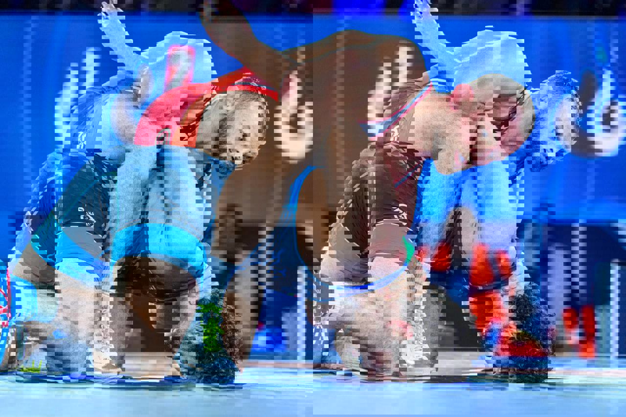1741728