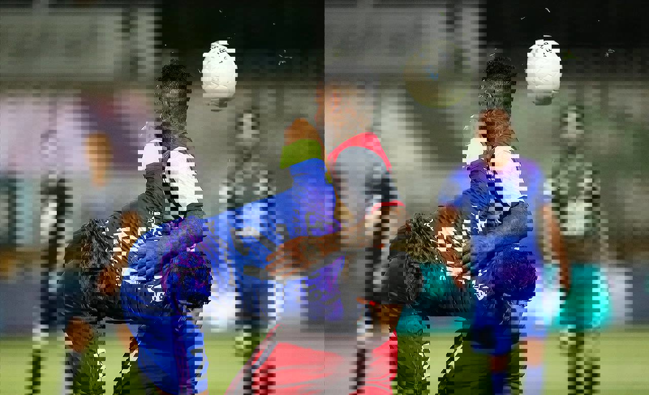 1742589