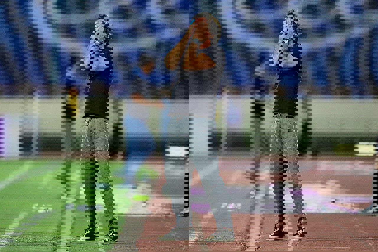1742810