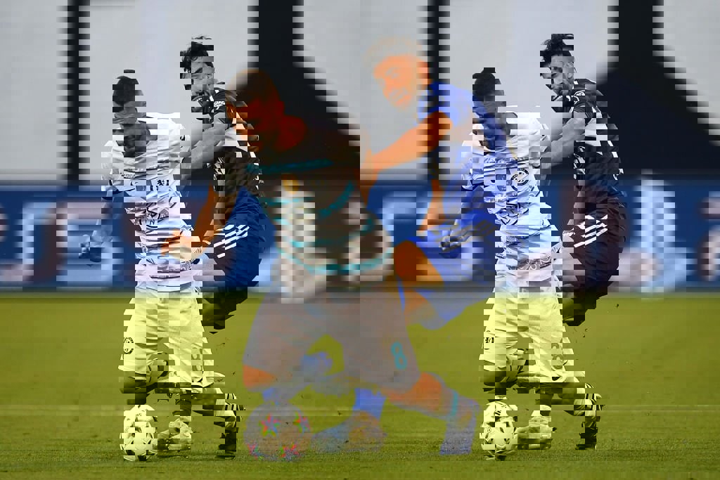 1742796