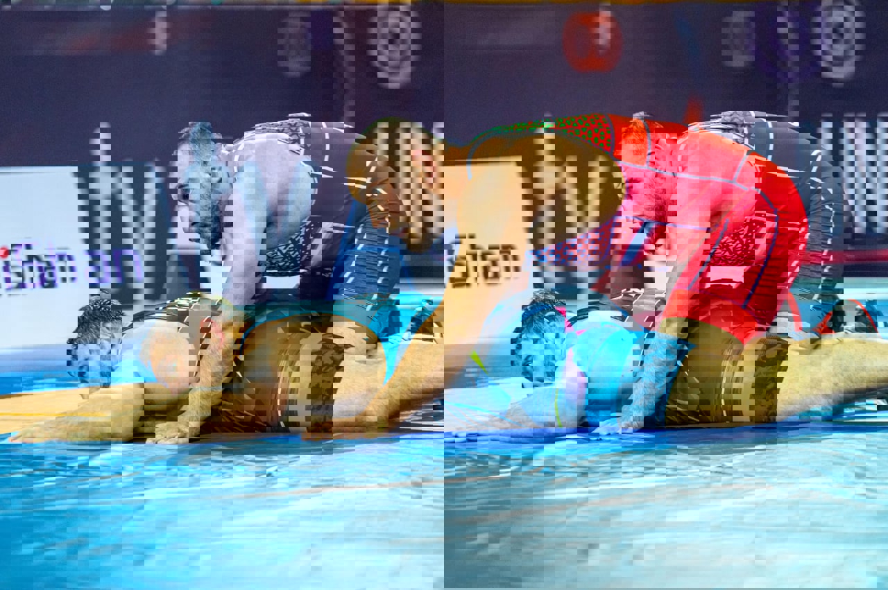 1743197