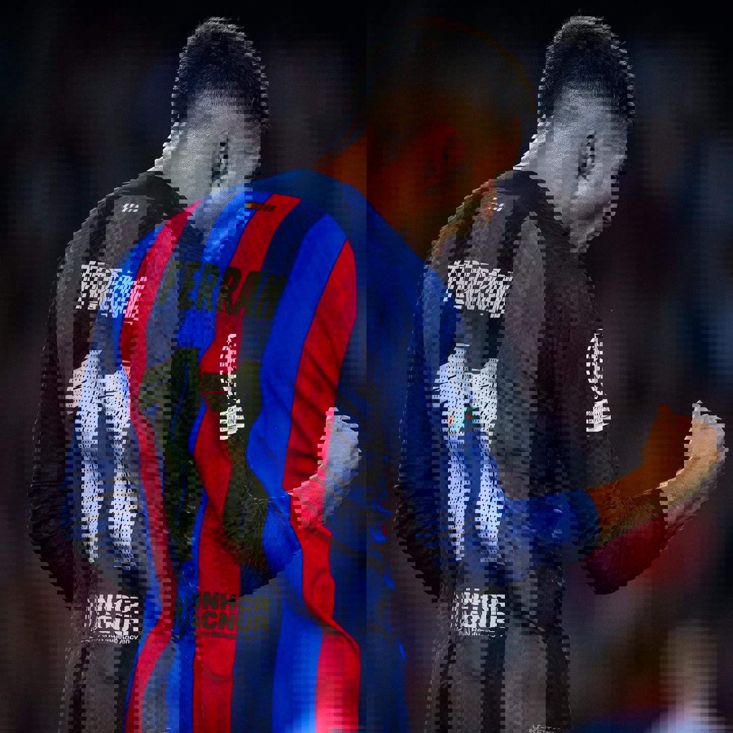 1743408