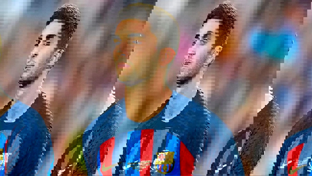 1743403