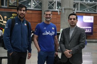 بازگشت ملی‌پوشان والیبال به ایران (گزارش تصویری)