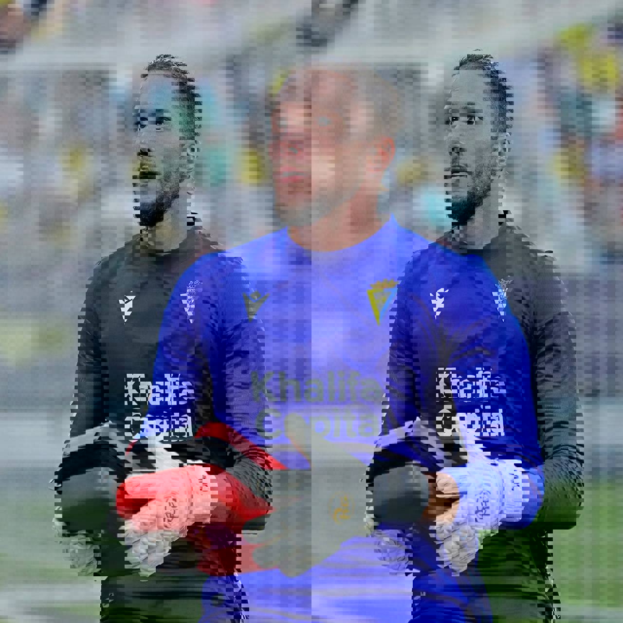 1743902