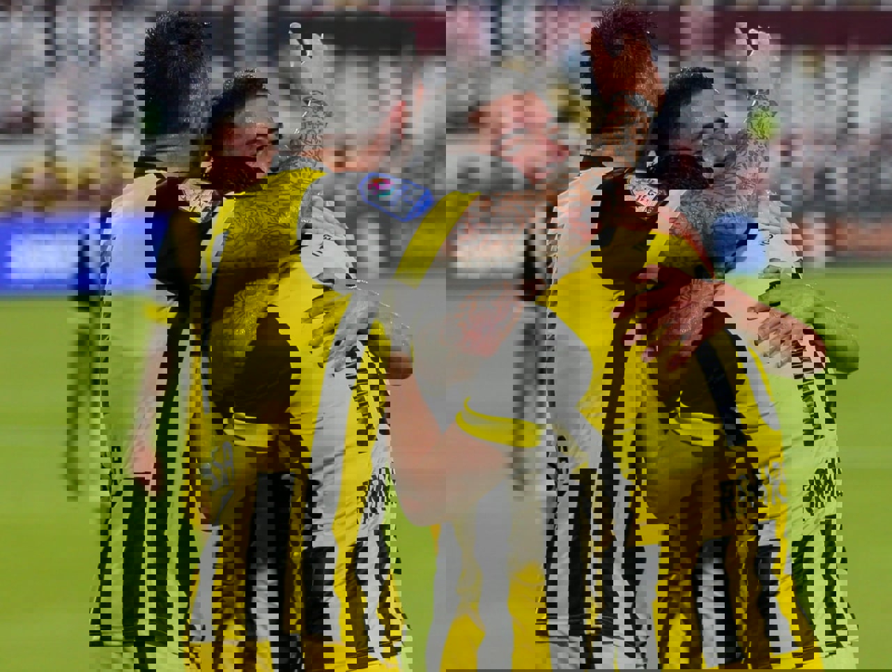 1743881