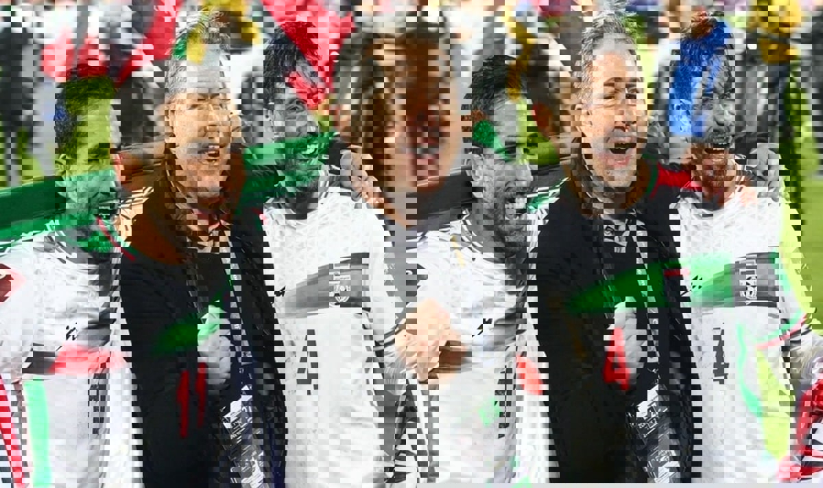 1743538