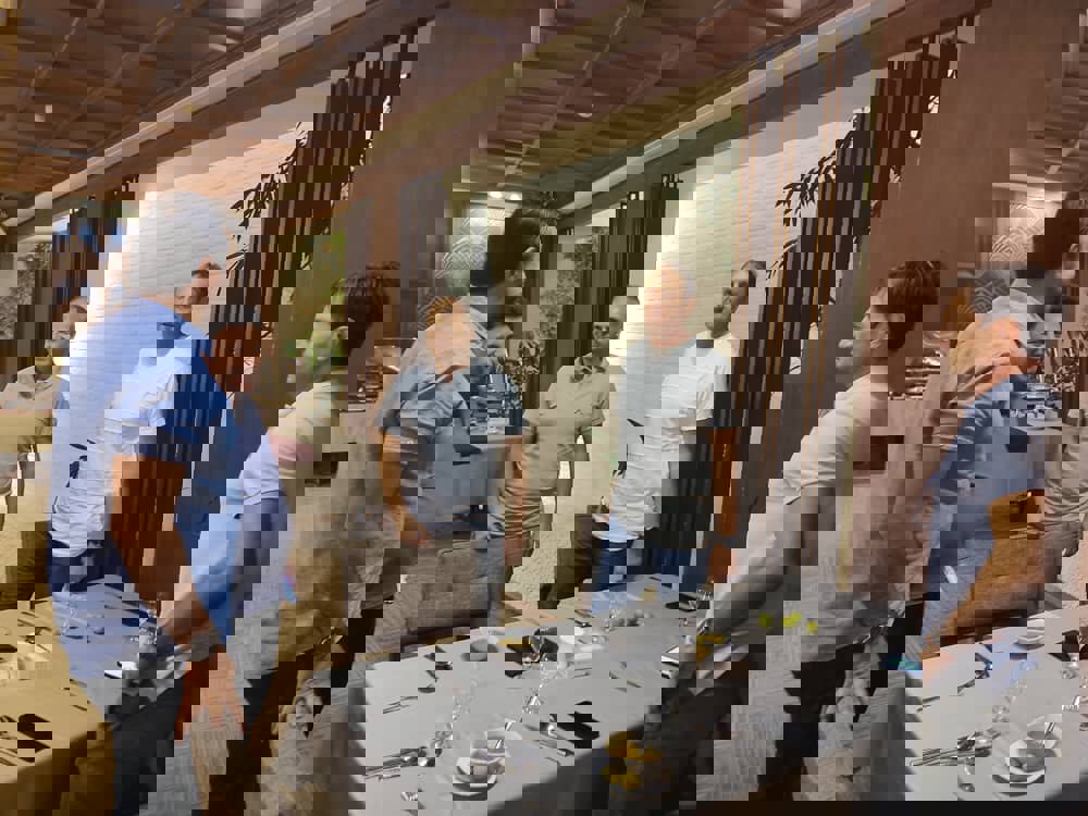 1743679