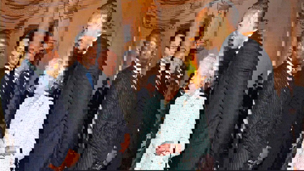1743628