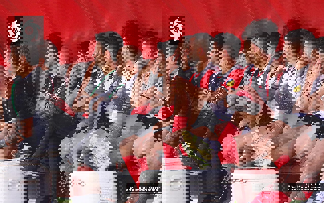 1743743