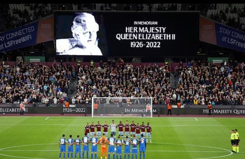 مرگ ملکه انگلیس فقط فوتبال را تعطیل کرد!