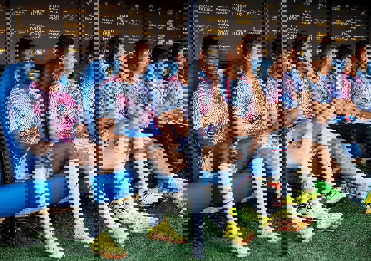1744056