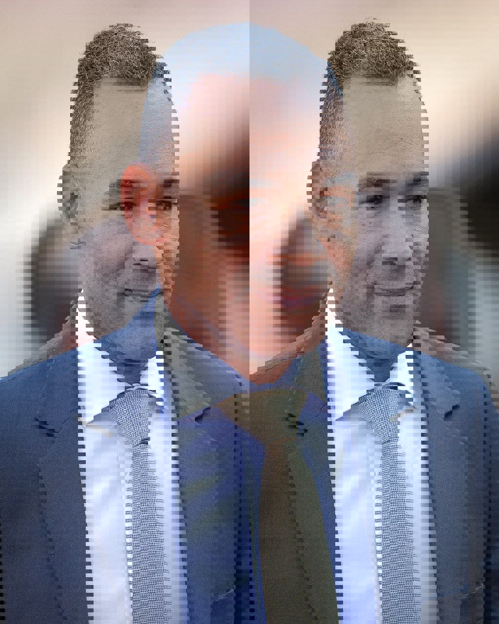 1744075