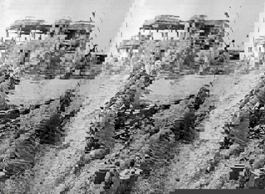 1744060