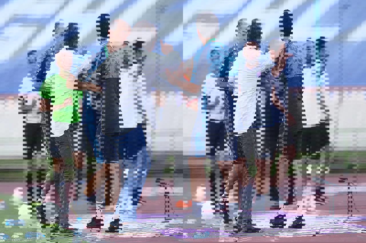 1744097