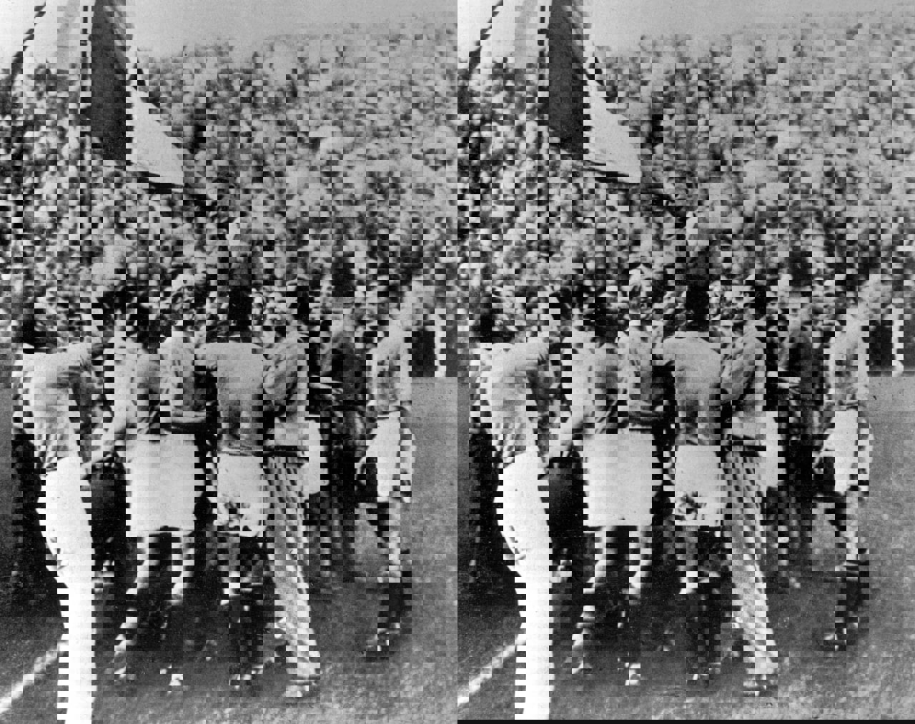 1744062