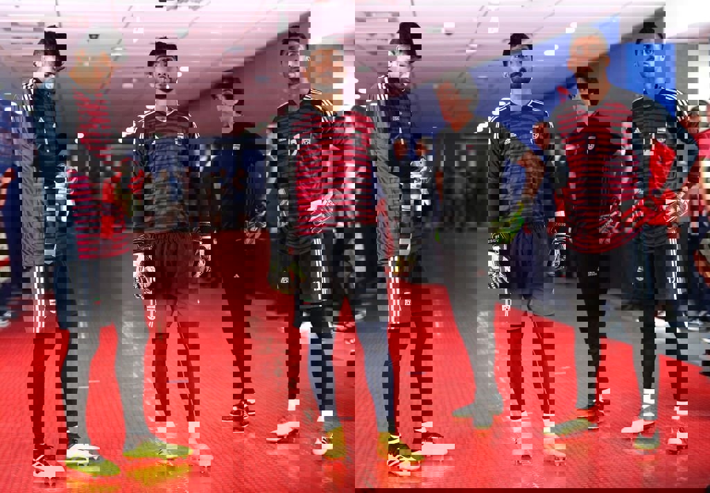 1744526