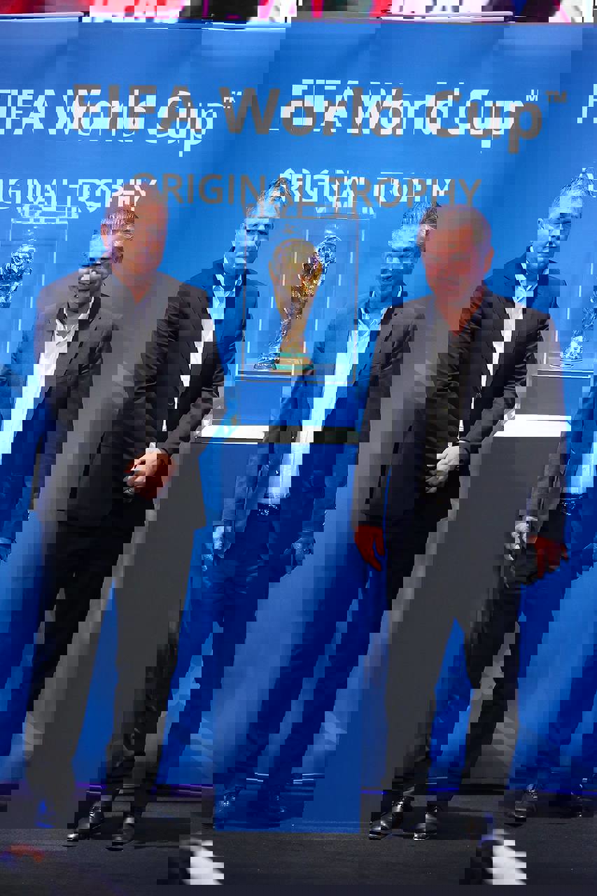 1744755