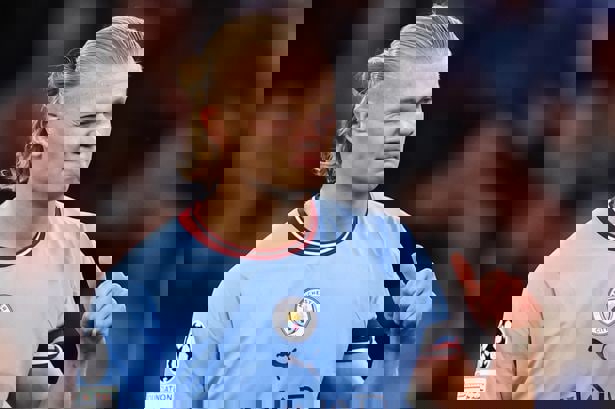 1745482