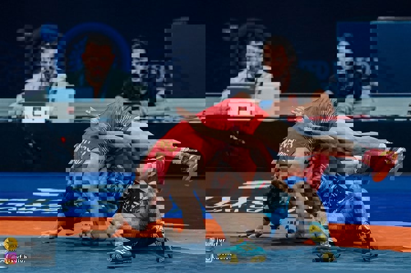 1745693