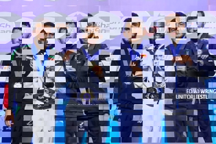 نخودی ؛ حسرت ابدی پای طلا(عکس)