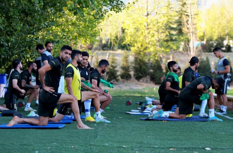 ساپینتو به خارجیها مرخصی اضافه نداد