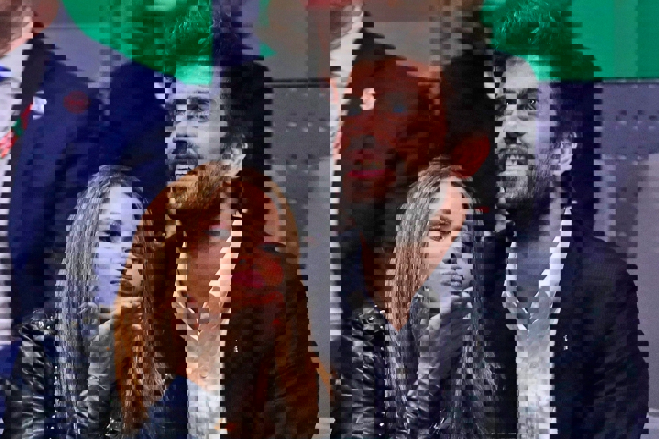 1746394