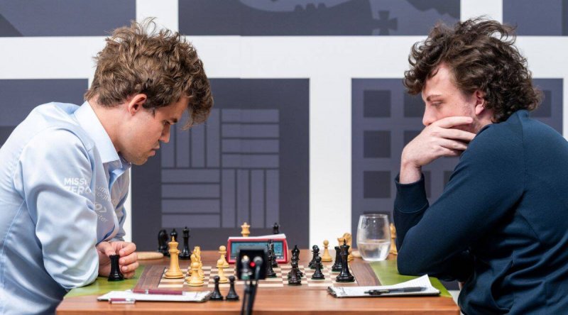 رسوایی در شطرنج؛ رقیب کارلسن به تقلب متهم شد