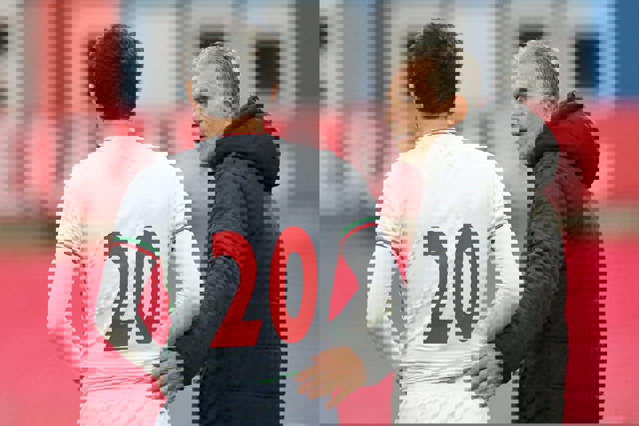 1748392