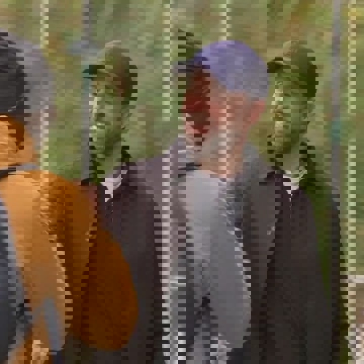 1748382