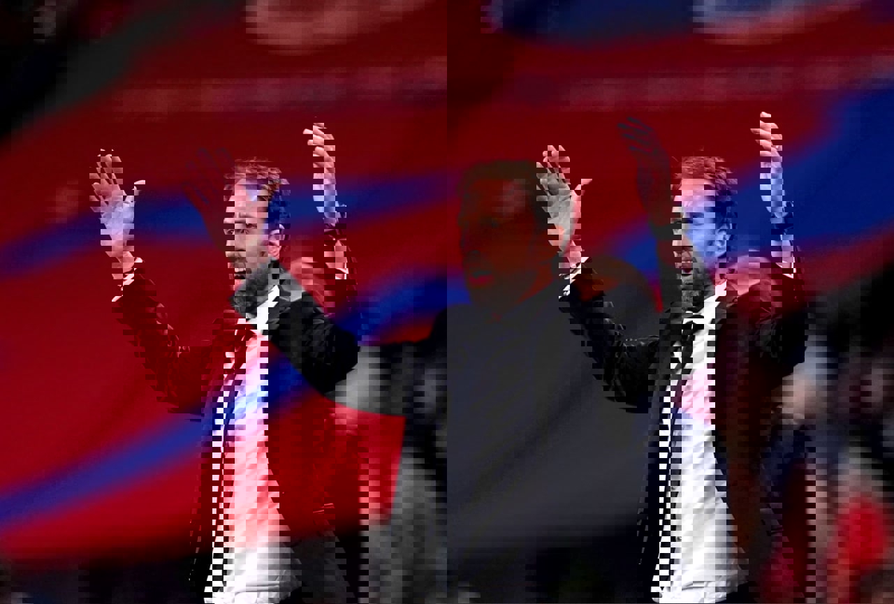 1748694