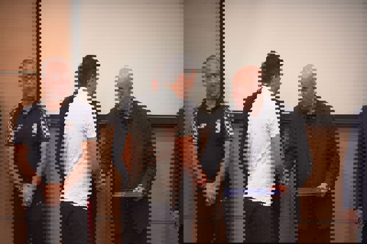 1748799