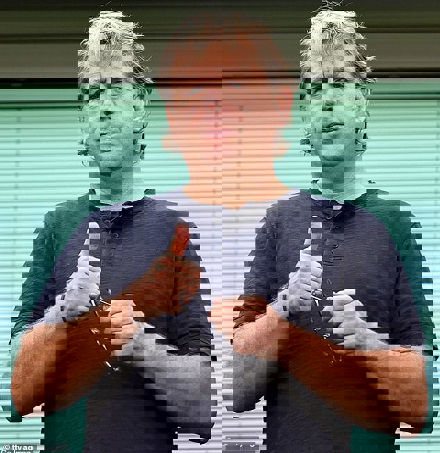 1748890