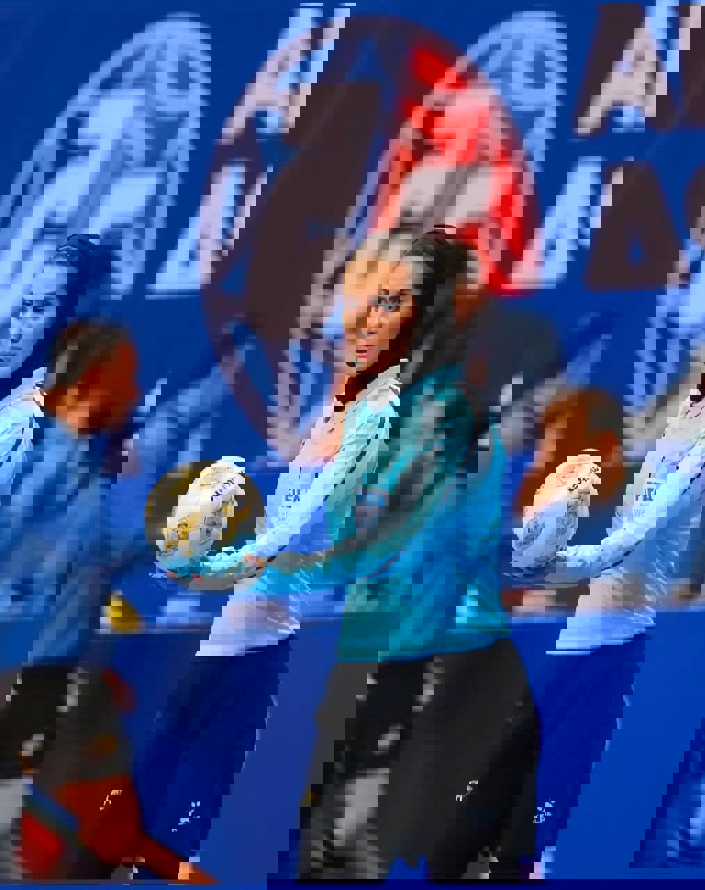 1748885