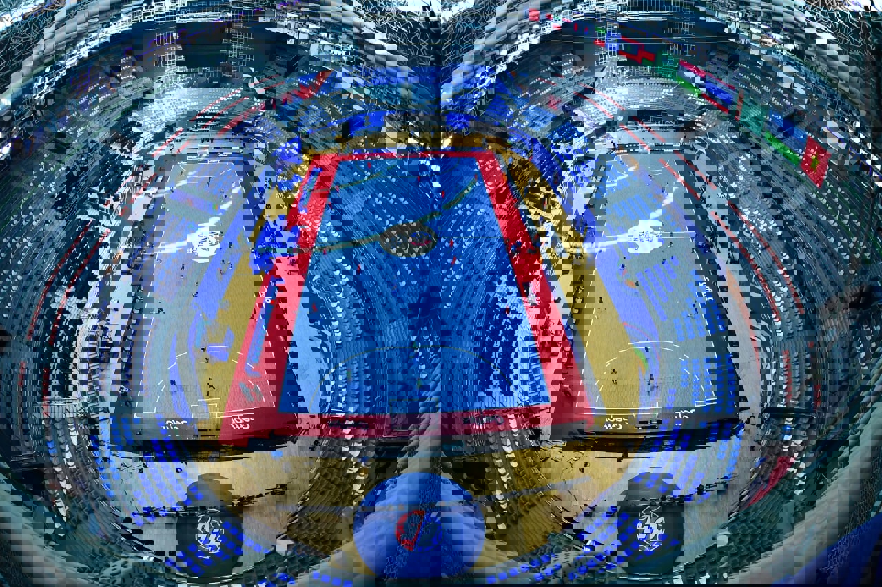 1748956