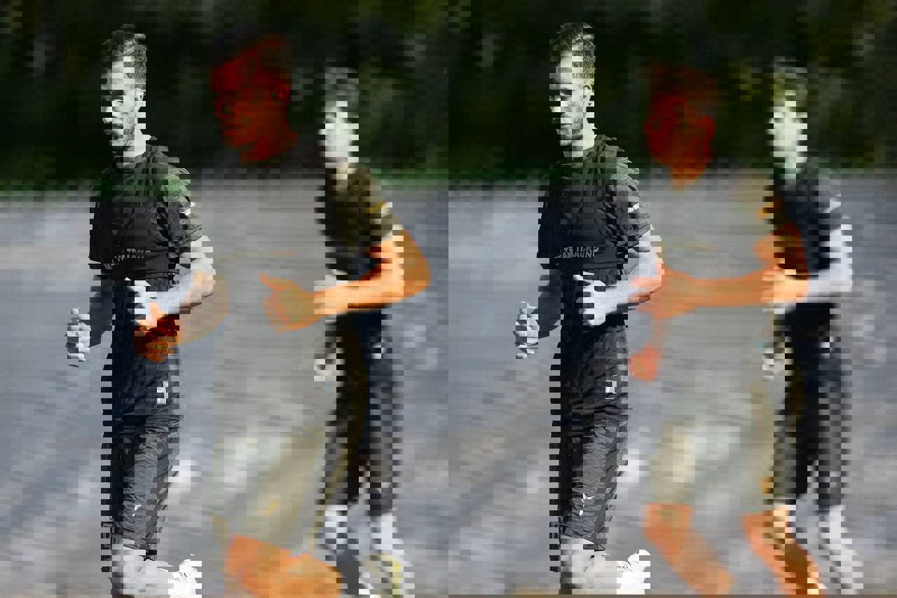 1749032