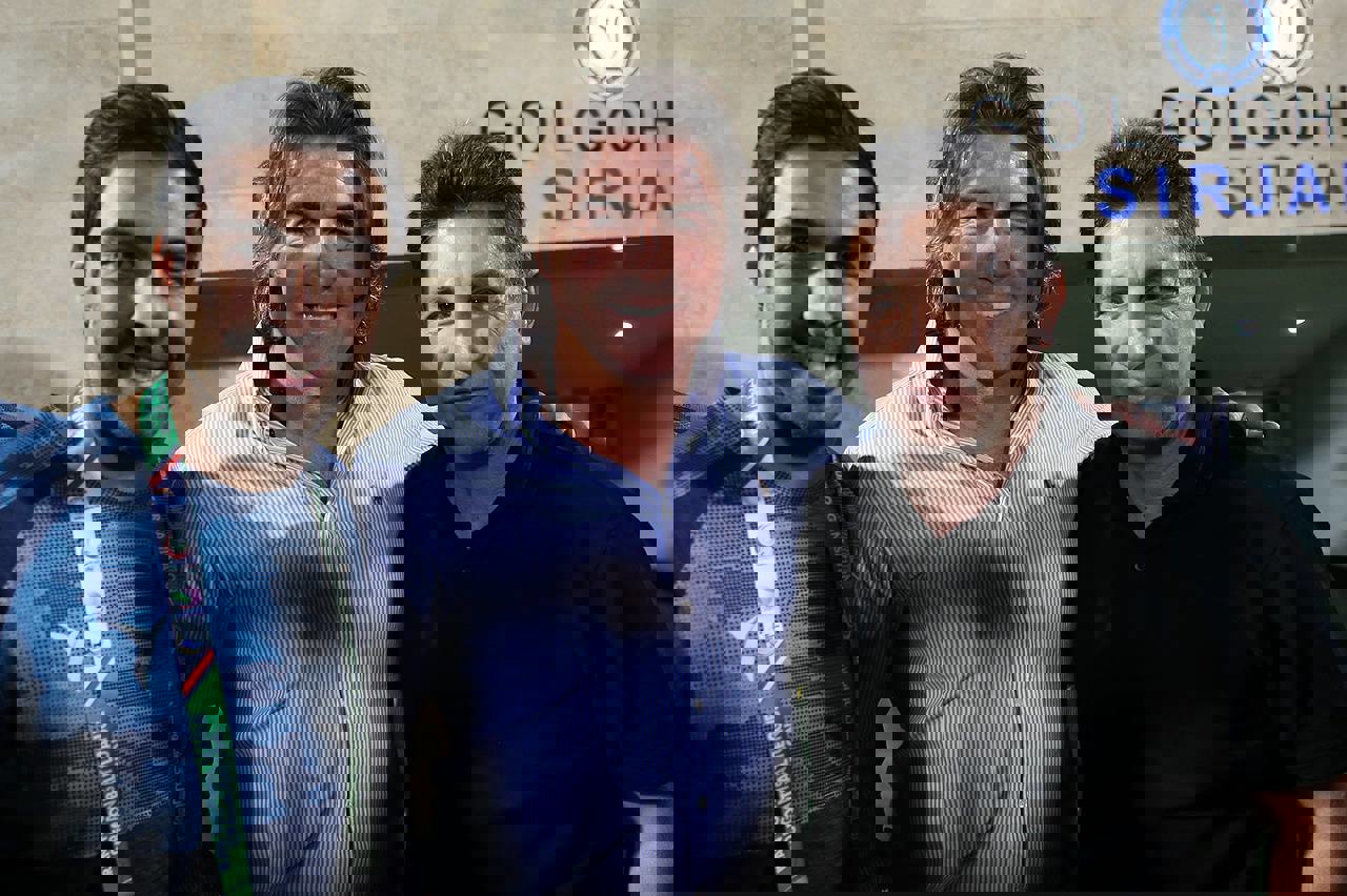 1749222