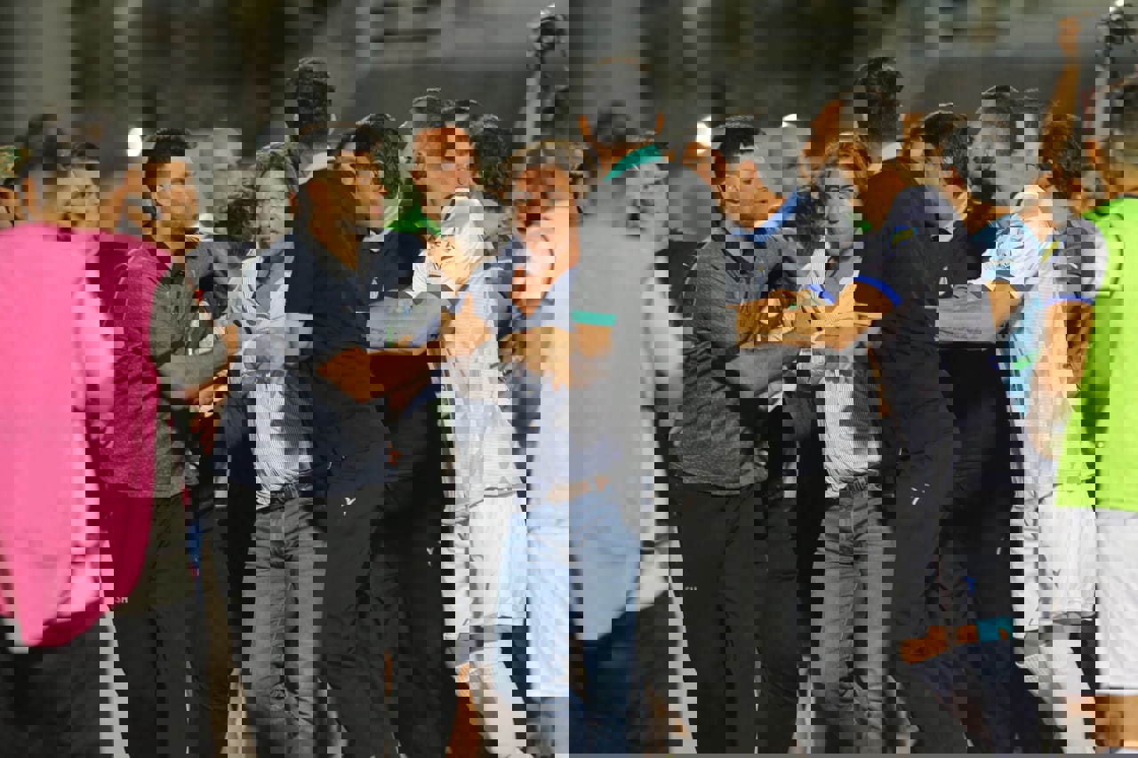 1749282