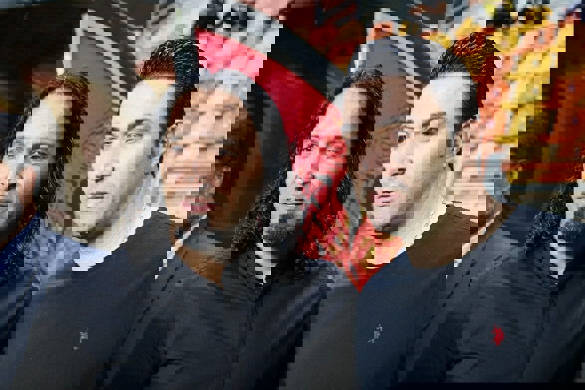 1749238