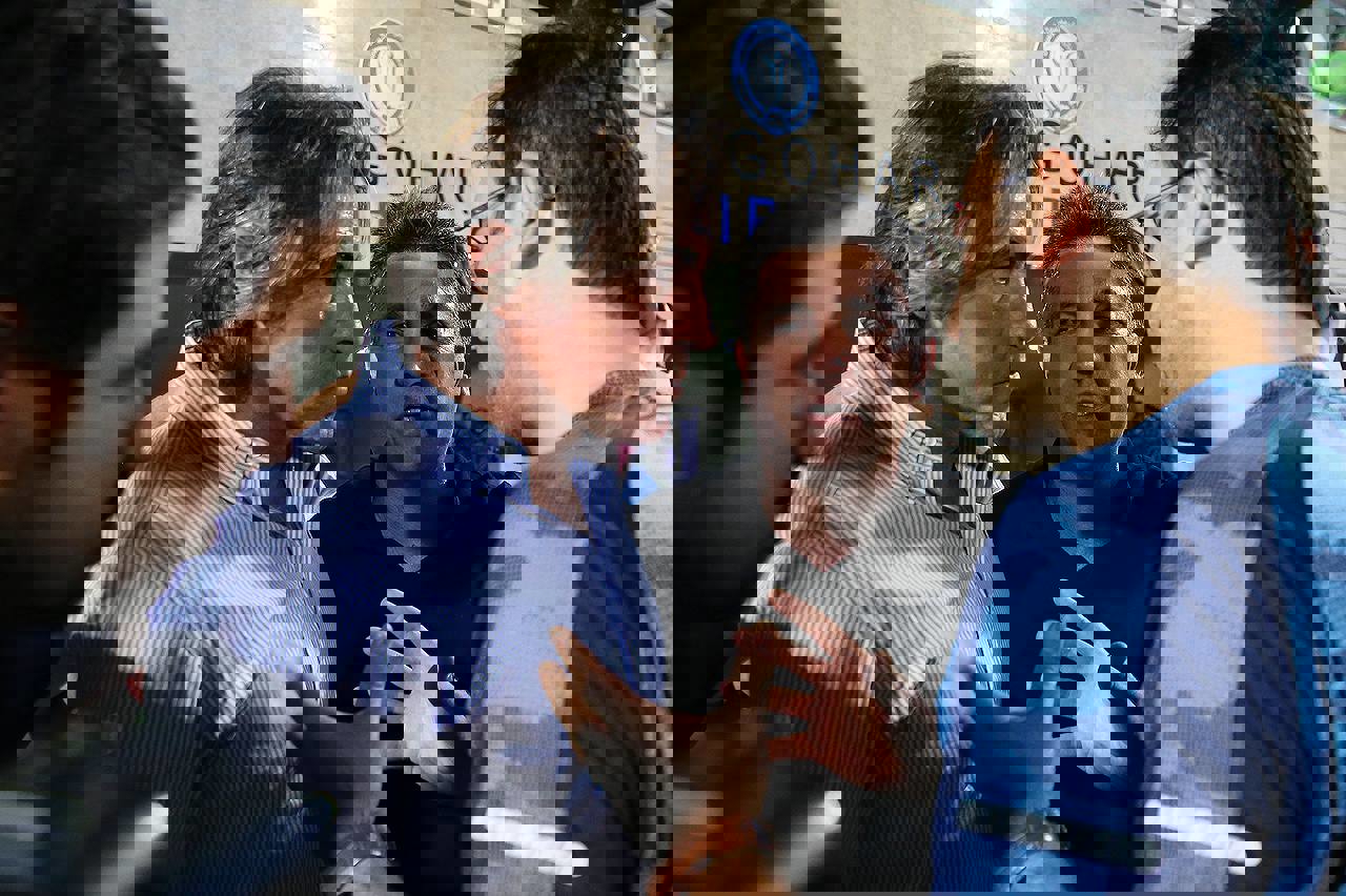 1749829