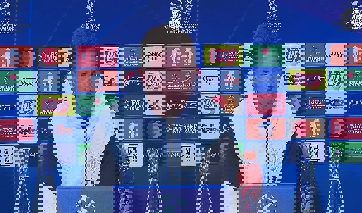 1749898