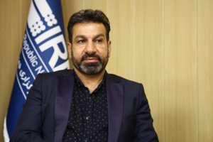 کنایه مومنی به دستیاران قلعهنویی: زنجیر پاره کردند