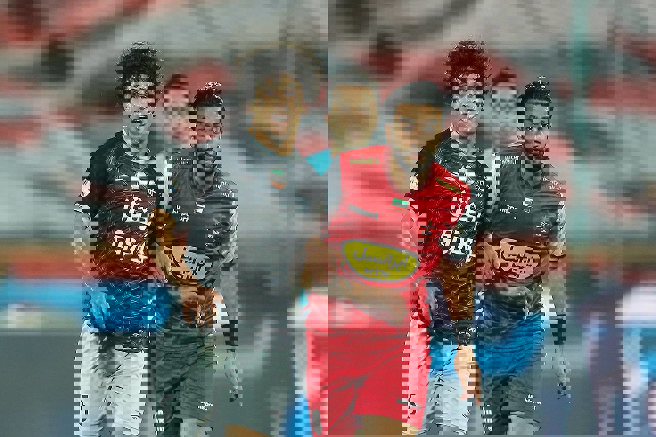 1749882