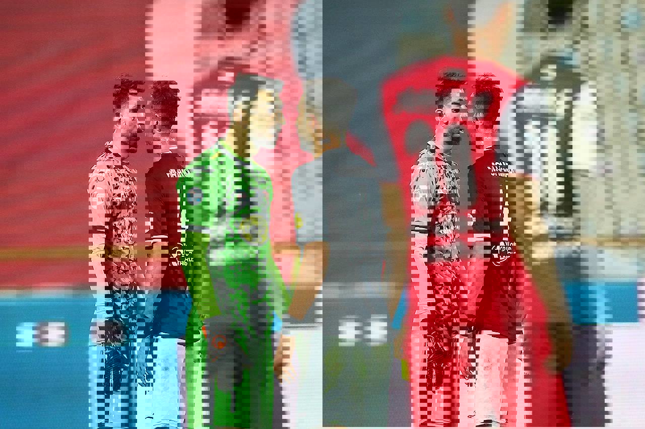 1749988