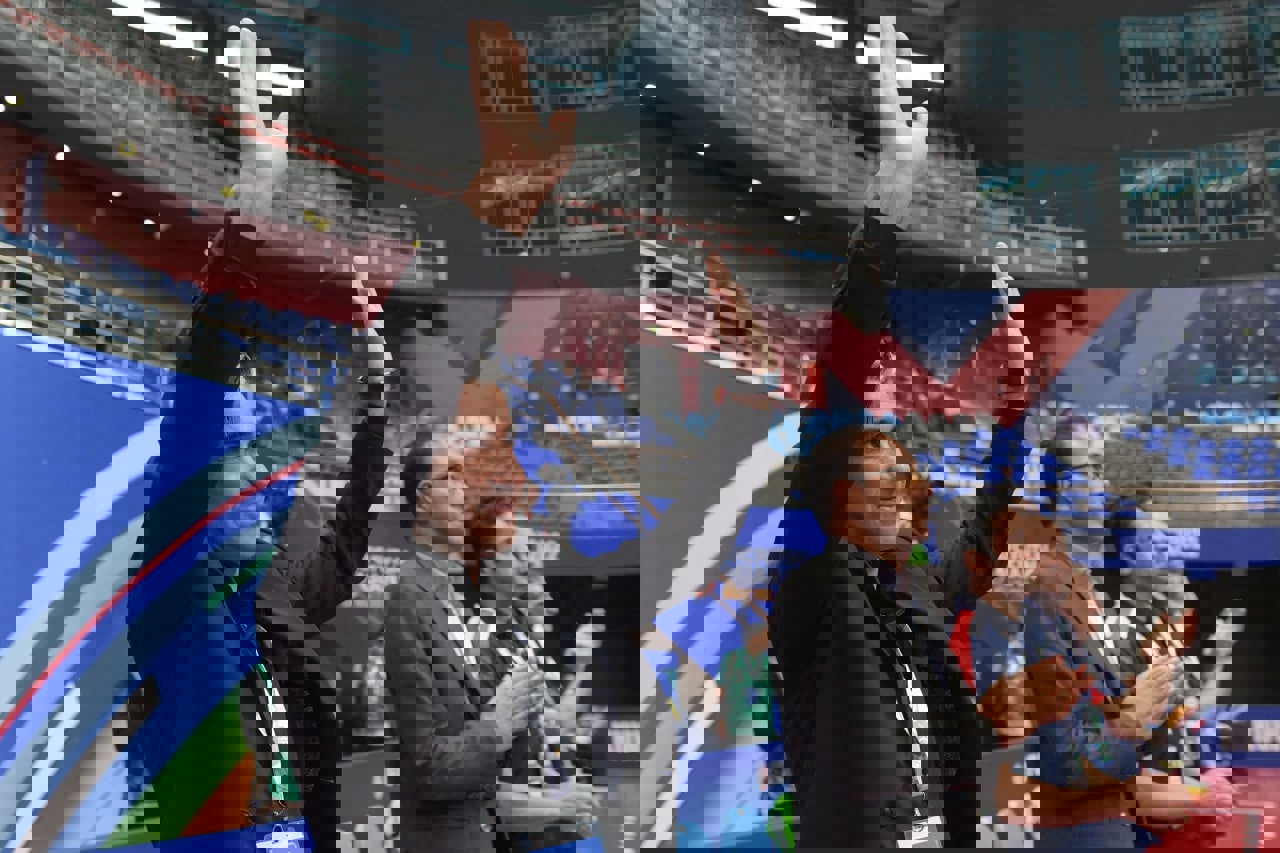 1750076