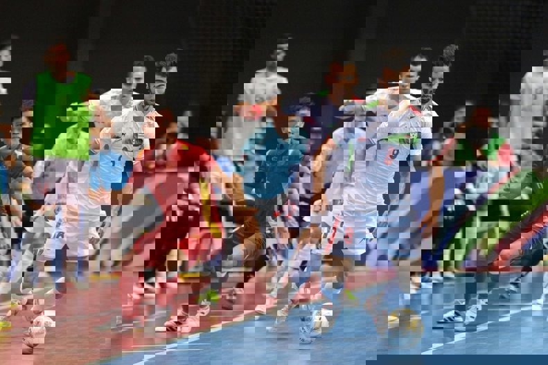 1750097