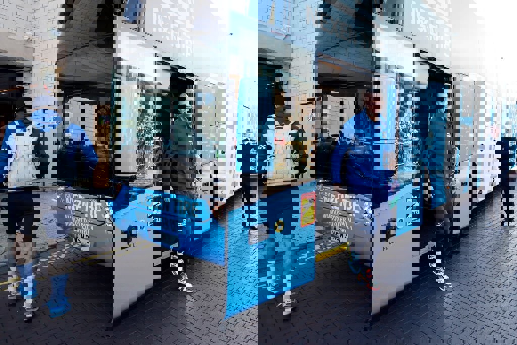1750193